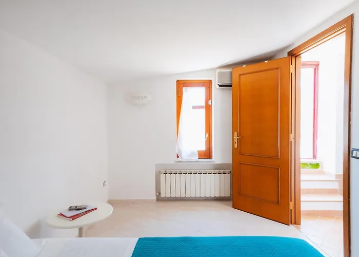 Seasuntour- The House In The Center * Σορέντο